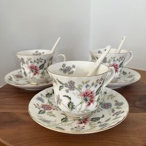 JAPONICA Exceed Bon Set of Three Floral Porcelain Teacups, Saucers and Spoons